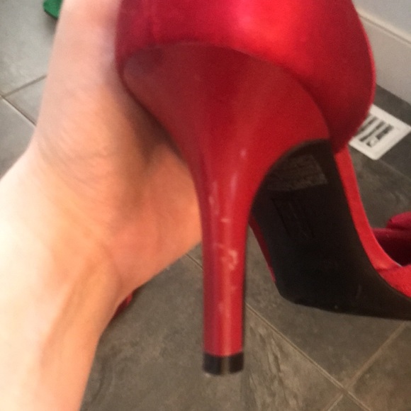 FIONI Red Satin Rosebud Heels 👠 7 - Picture 9 of 10